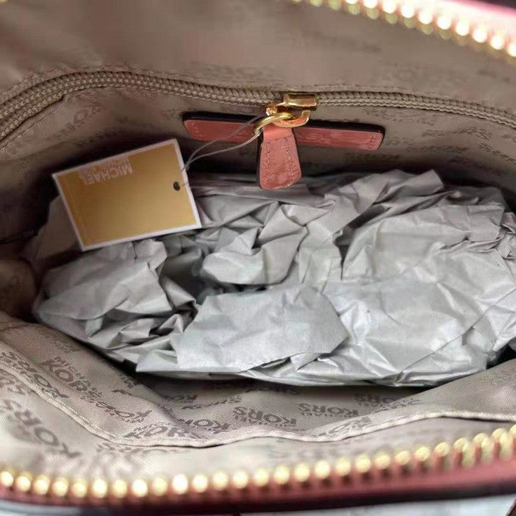 Michael Kors Emmy 35T8GY3C2A Medium Leather Crossbody Bag In Peach