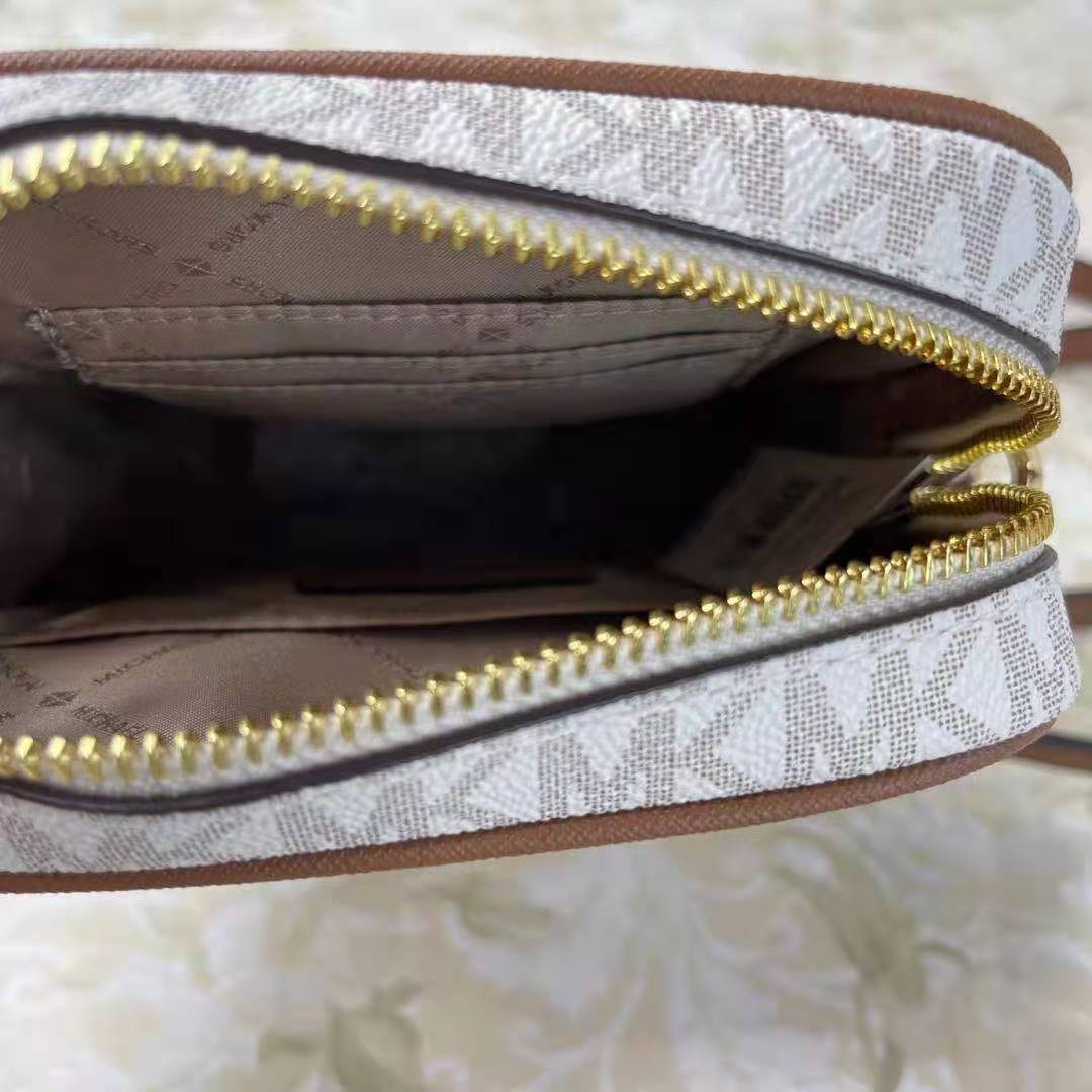 MICHAEL KORS 35F1GTVC2B JET SET TRAVEL MEDIUM CROSSBODY BAG MK VANILLA
