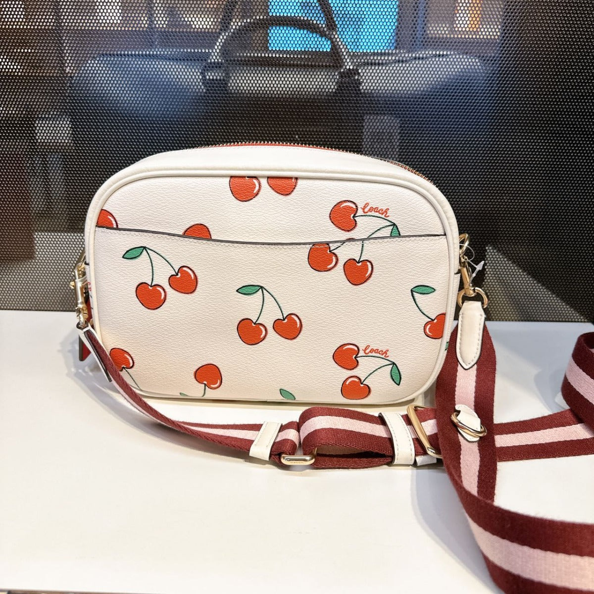 Coach cf420 Jamie Camera Bag With Heart Cherry Print IN Gold/Chalk Multi