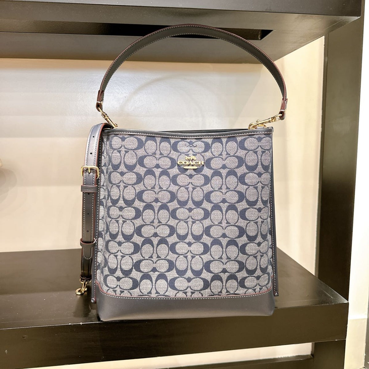 Coach CH229 Mollie Bucket Bag In Signature Chambray IN Gold/Denim Multi