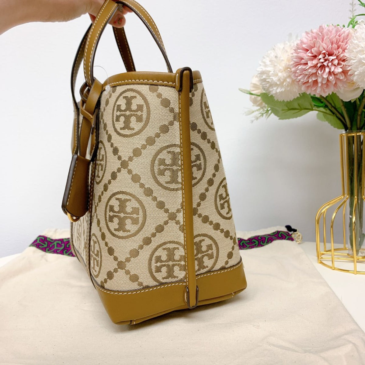 Tory Burch 83313 PERRY T MONOGRAM SMALL TRIPLE-COMPARTMENT TOTE IN HAZEL 371