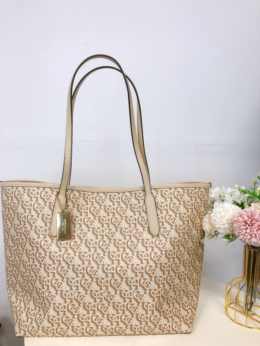 Coach CF342 City Tote With Coach Monogram Print IN Chalk